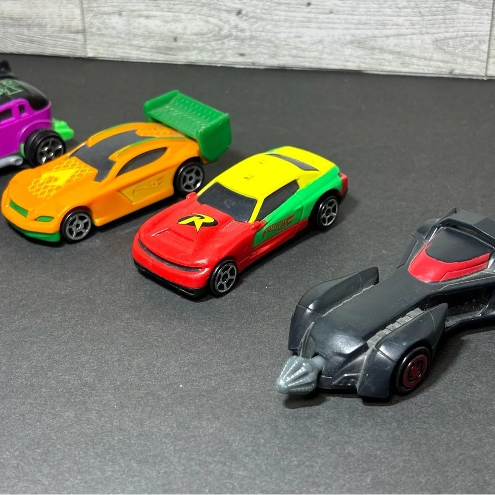 Vintage DC comics hot wheels car lot of‎ 5